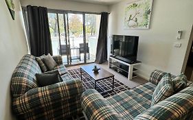 Braddon 1Bd - Walk To Tram - Gym - Free Parking